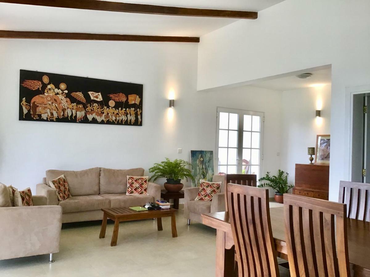 Amandari Holiday Villa Gelioya Exterior photo